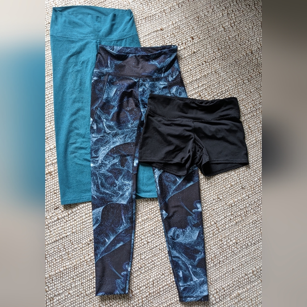 Old Navy Active workout leggings and shorts bundle, Medium